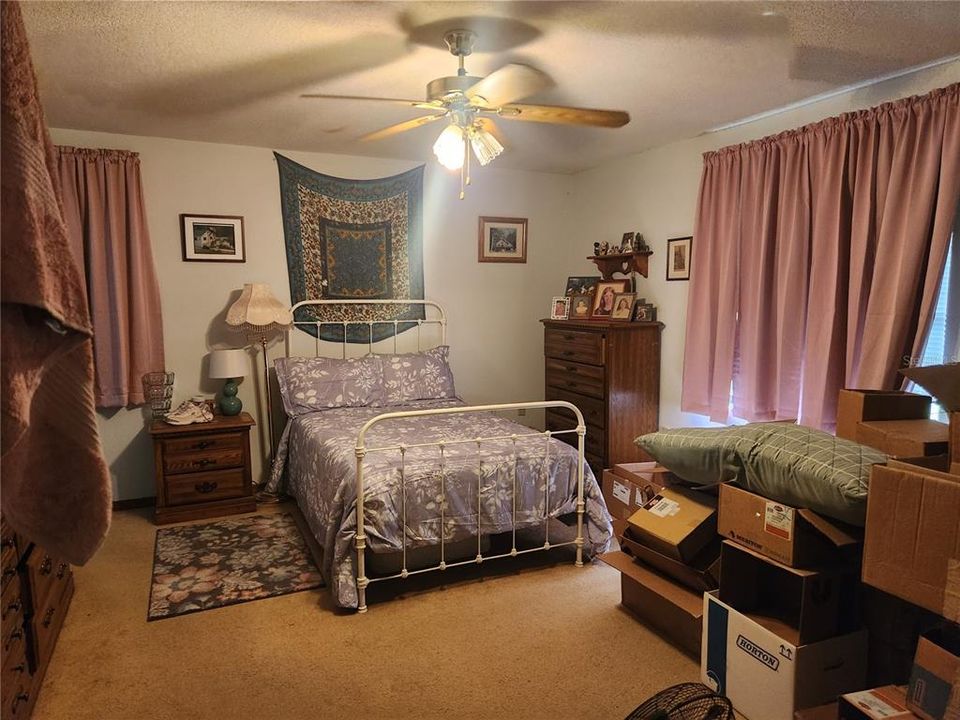 For Sale: $239,000 (3 beds, 2 baths, 1340 Square Feet)