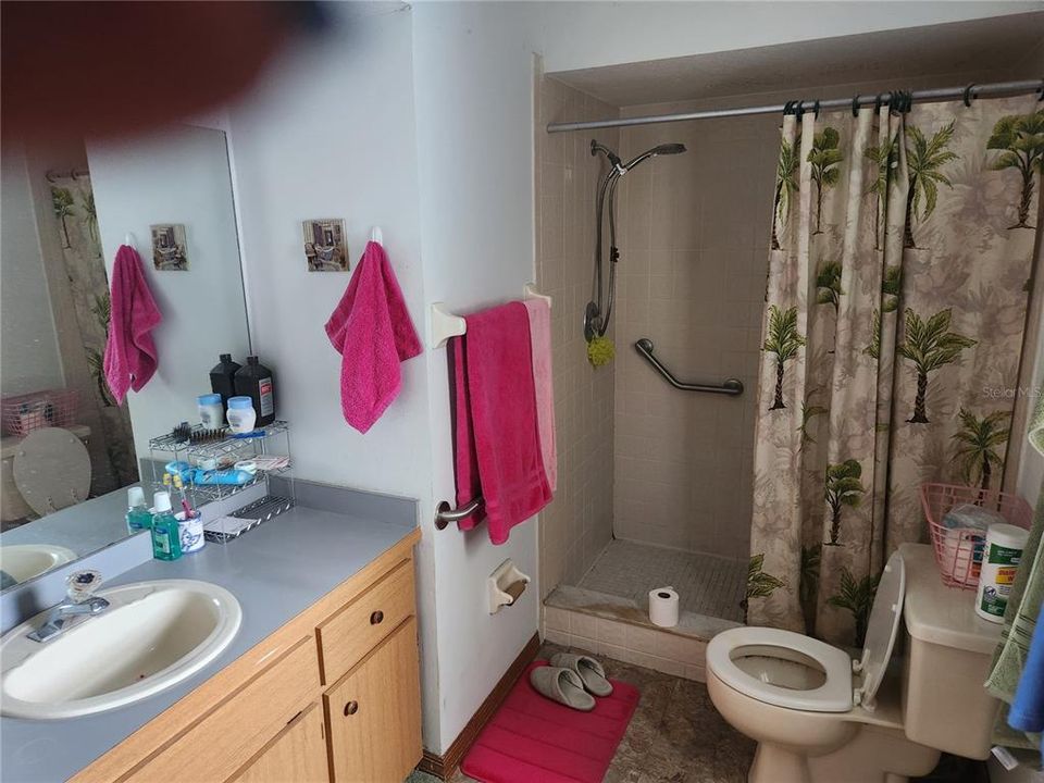 For Sale: $239,000 (3 beds, 2 baths, 1340 Square Feet)