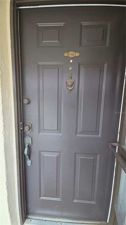 For Rent: $1,400 (2 beds, 2 baths, 955 Square Feet)