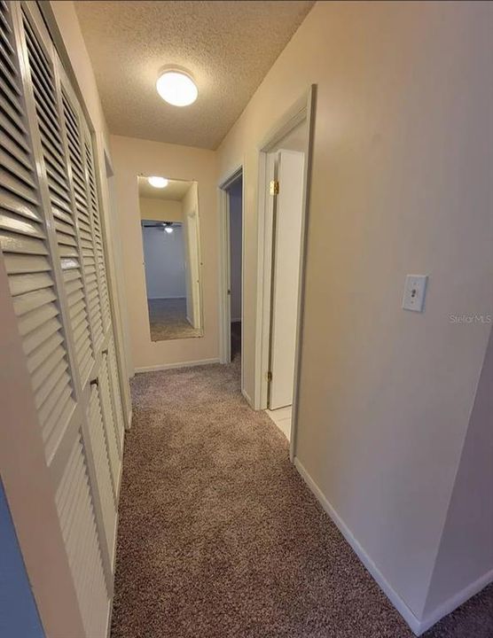 For Rent: $1,400 (2 beds, 2 baths, 955 Square Feet)
