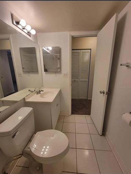 For Rent: $1,400 (2 beds, 2 baths, 955 Square Feet)