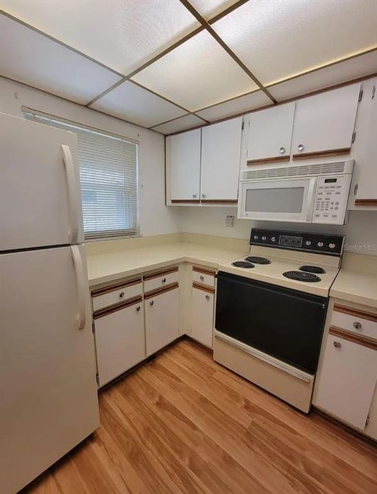 For Rent: $1,400 (2 beds, 2 baths, 955 Square Feet)