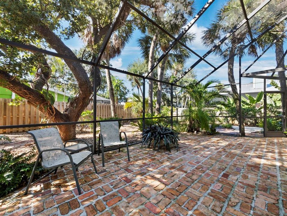 For Sale: $859,000 (3 beds, 2 baths, 2172 Square Feet)
