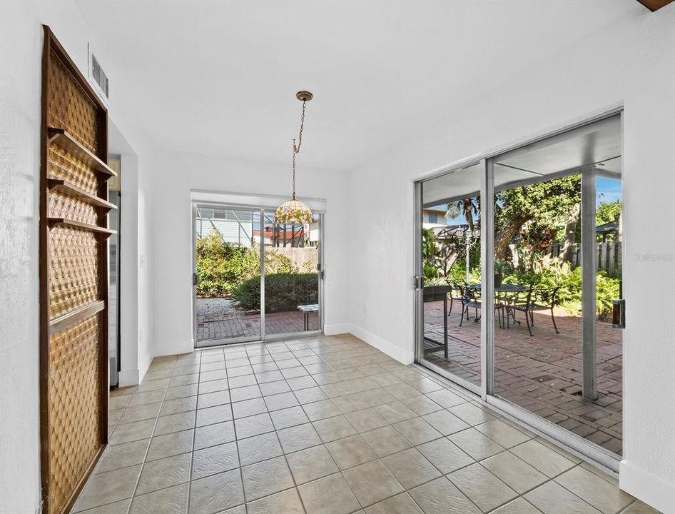 For Sale: $859,000 (3 beds, 2 baths, 2172 Square Feet)