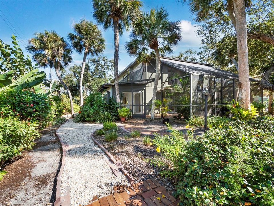 For Sale: $859,000 (3 beds, 2 baths, 2172 Square Feet)