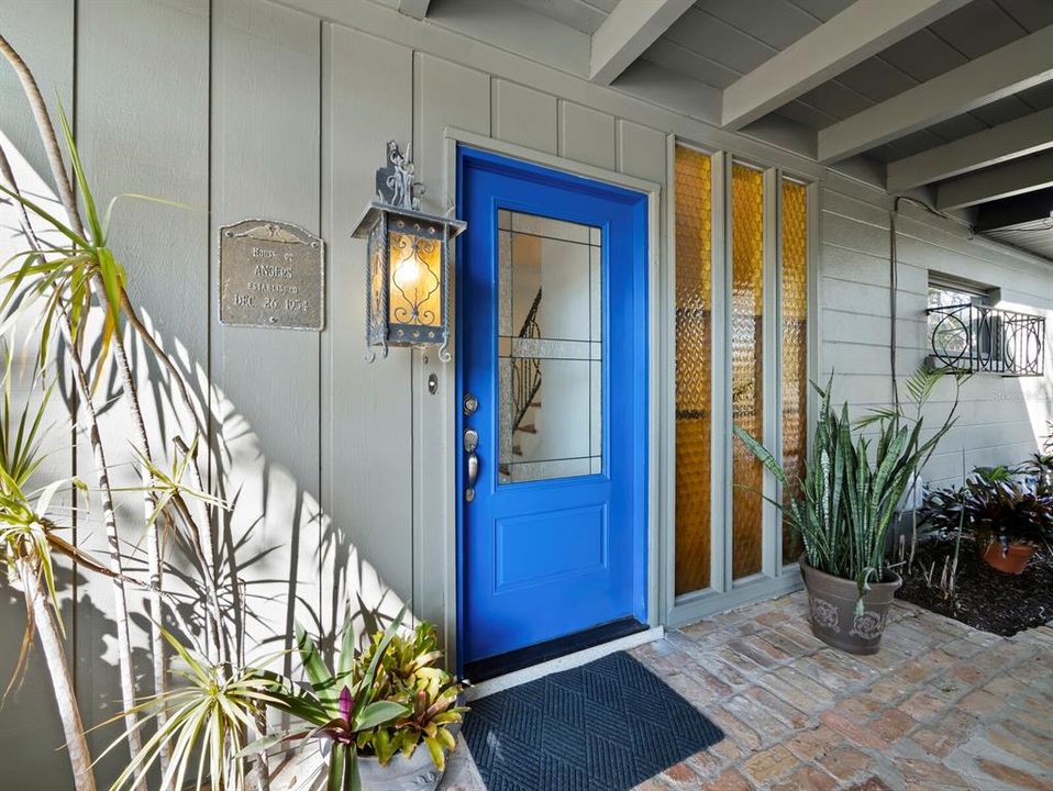 For Sale: $859,000 (3 beds, 2 baths, 2172 Square Feet)