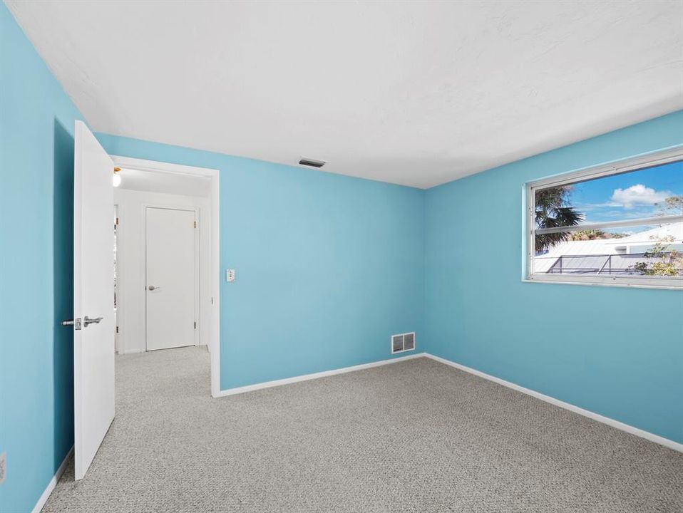 For Sale: $859,000 (3 beds, 2 baths, 2172 Square Feet)