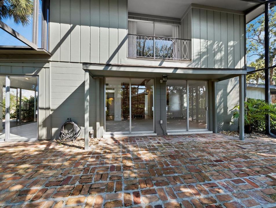 For Sale: $859,000 (3 beds, 2 baths, 2172 Square Feet)