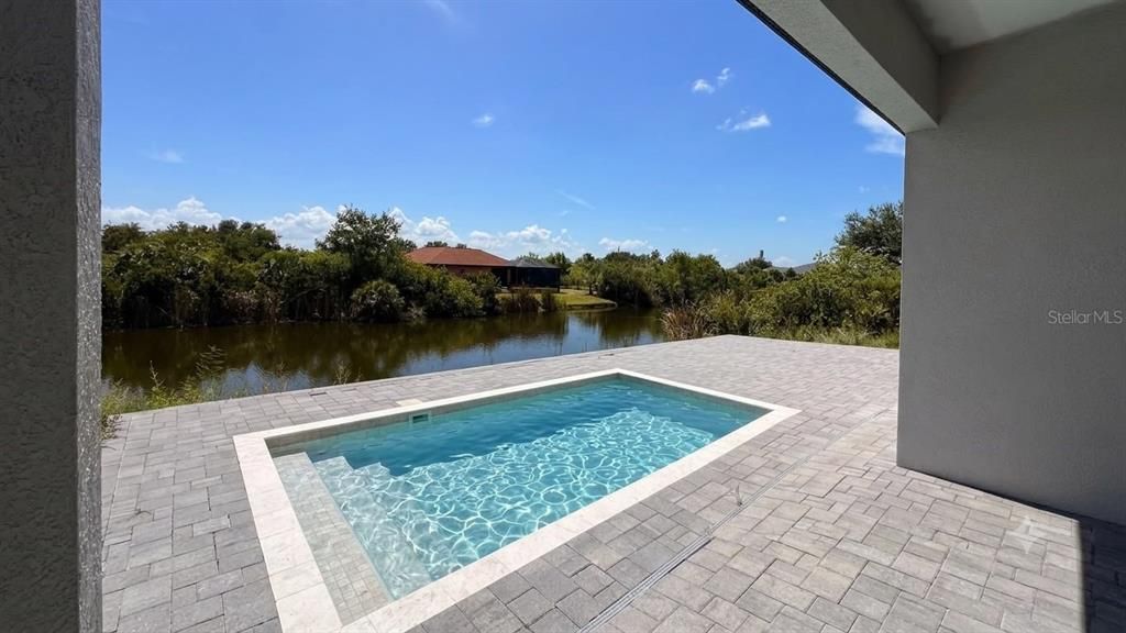 For Sale: $729,000 (4 beds, 2 baths, 1963 Square Feet)