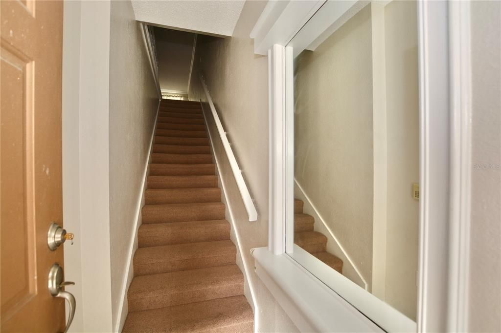 Active With Contract: $3,200 (2 beds, 2 baths, 1183 Square Feet)