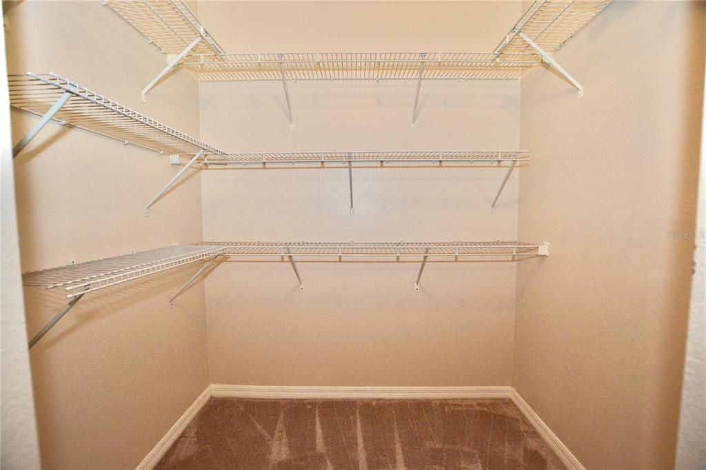 Active With Contract: $3,200 (2 beds, 2 baths, 1183 Square Feet)