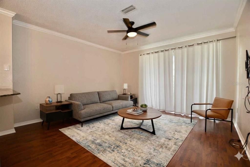 Active With Contract: $3,200 (2 beds, 2 baths, 1183 Square Feet)