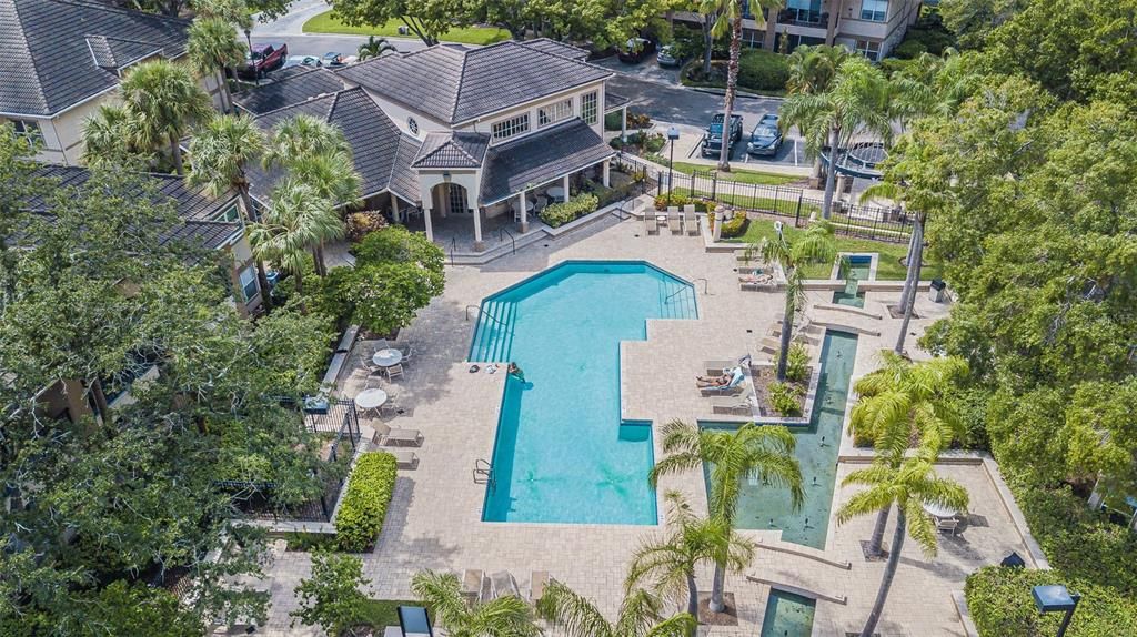 Active With Contract: $3,200 (2 beds, 2 baths, 1183 Square Feet)