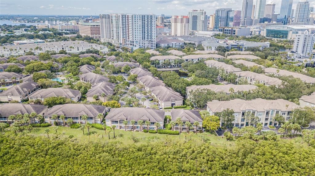 Active With Contract: $3,200 (2 beds, 2 baths, 1183 Square Feet)
