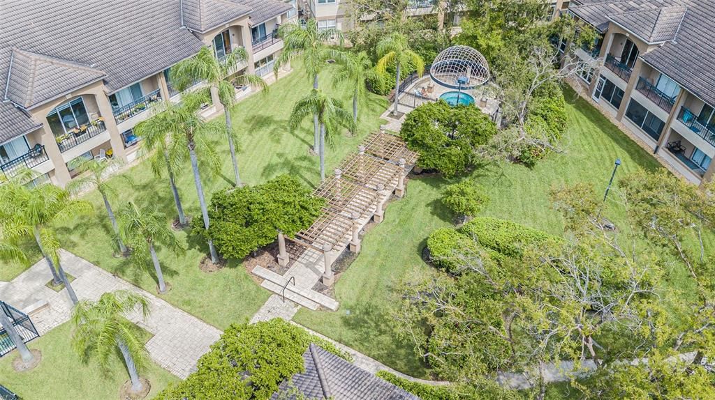 Active With Contract: $3,200 (2 beds, 2 baths, 1183 Square Feet)