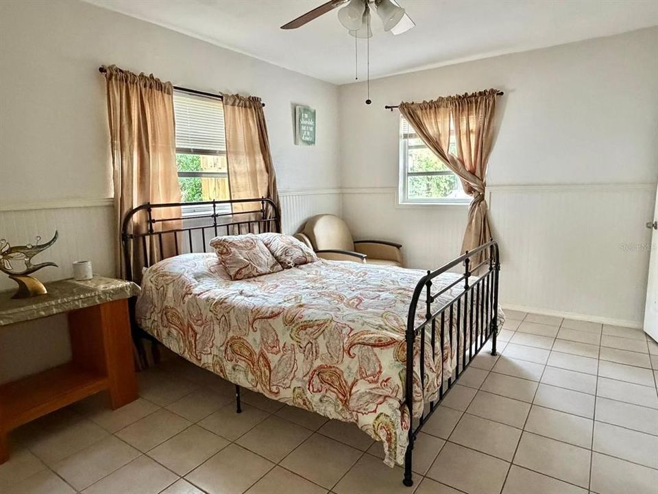 В аренду: $1,650 (2 спален, 1 ванн, 900 Квадратных фут)