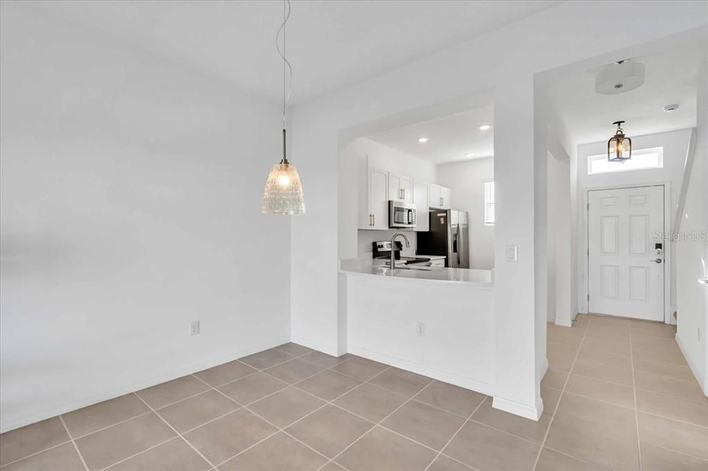 For Rent: $1,800 (2 beds, 2 baths, 1120 Square Feet)
