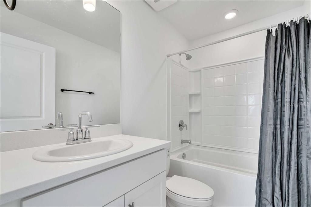 For Rent: $1,800 (2 beds, 2 baths, 1120 Square Feet)