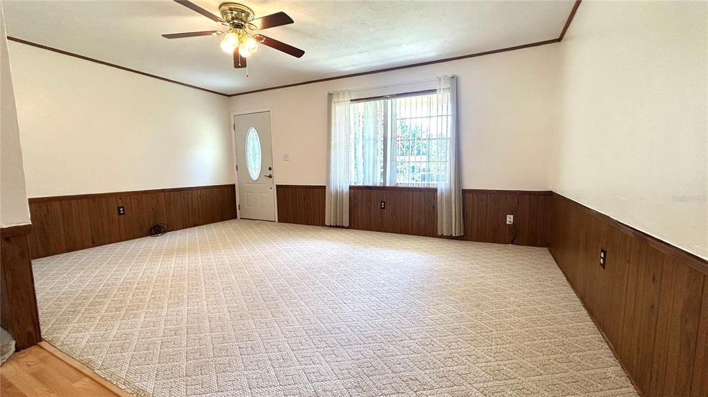 В аренду: $1,775 (3 спален, 1 ванн, 1246 Квадратных фут)