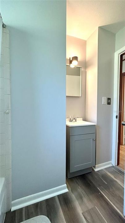 В аренду: $1,775 (3 спален, 1 ванн, 1246 Квадратных фут)