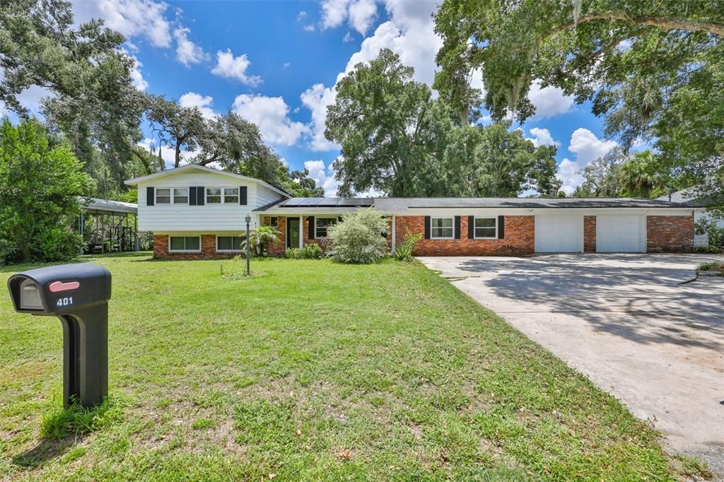 En Venta: $444,900 (4 camas, 2 baños, 2818 Pies cuadrados)