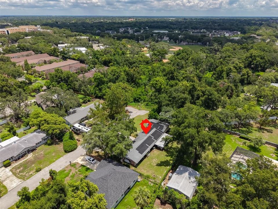 En Venta: $444,900 (4 camas, 2 baños, 2818 Pies cuadrados)