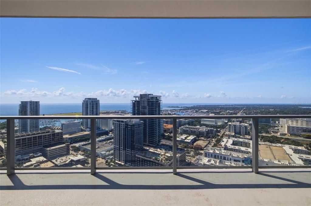 For Rent: $10,000 (3 beds, 3 baths, 1782 Square Feet)
