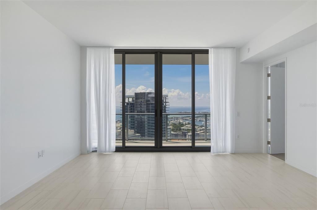 For Rent: $10,000 (3 beds, 3 baths, 1782 Square Feet)