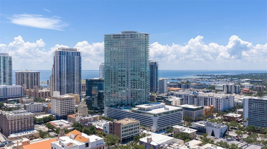 For Rent: $10,000 (3 beds, 3 baths, 1782 Square Feet)