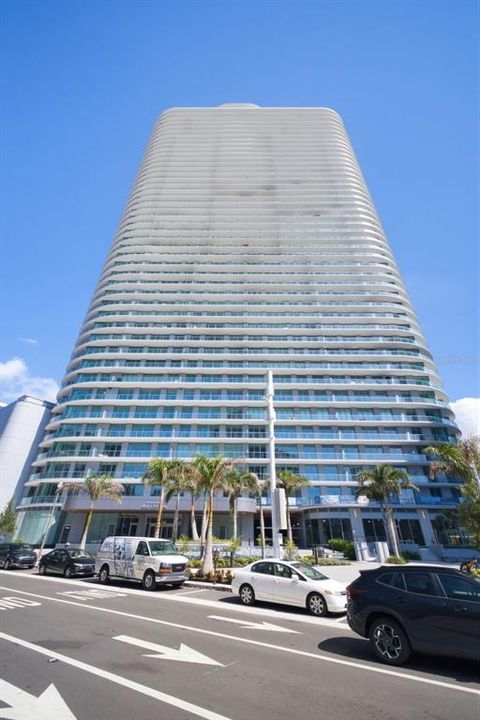 For Rent: $10,000 (3 beds, 3 baths, 1782 Square Feet)