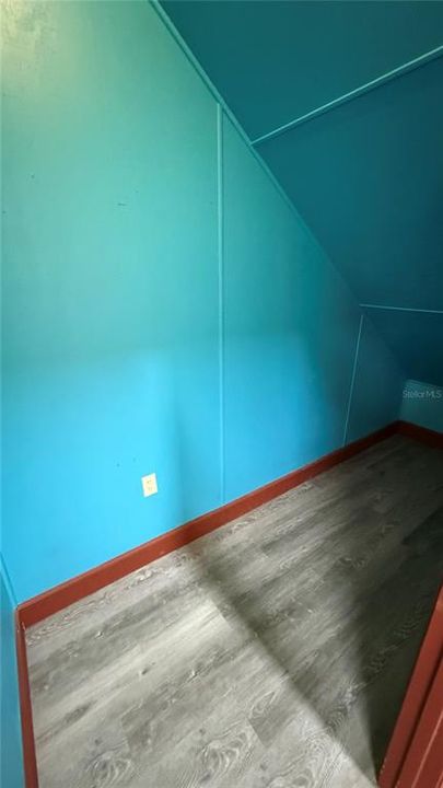 В аренду: $1,350 (2 спален, 1 ванн, 1730 Квадратных фут)