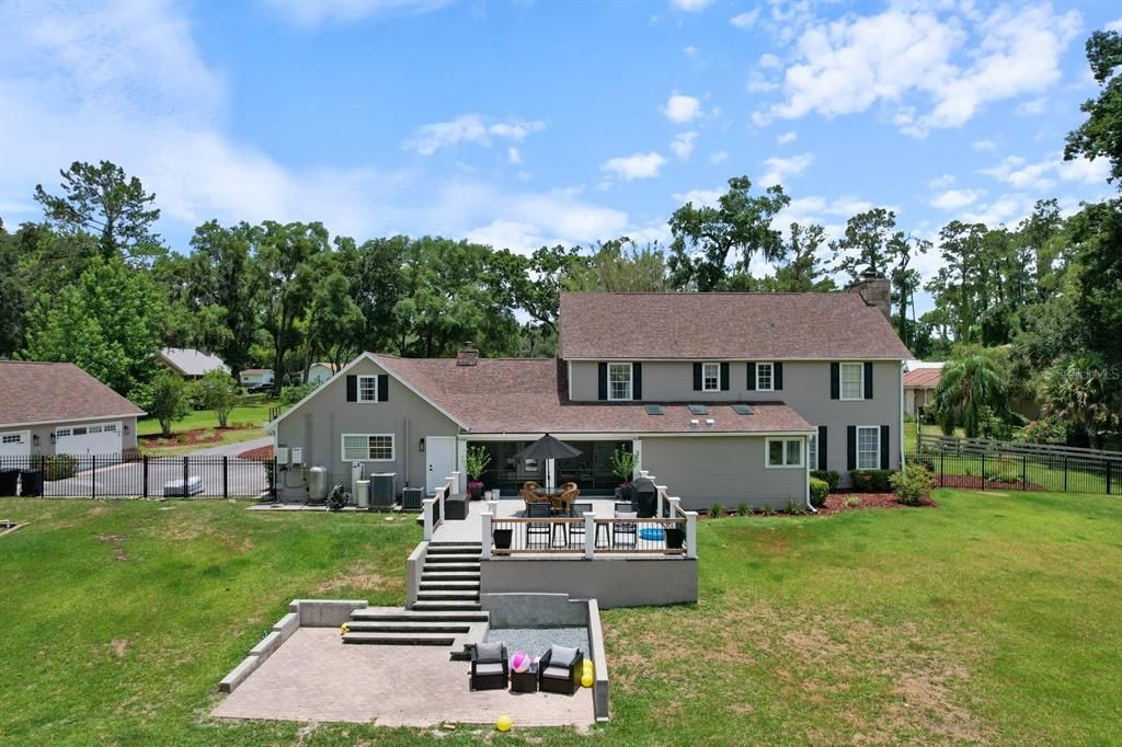 For Sale: $874,999 (4 beds, 3 baths, 4092 Square Feet)