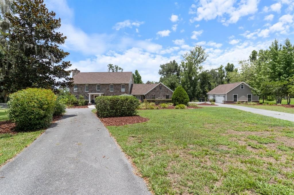 For Sale: $874,999 (4 beds, 3 baths, 4092 Square Feet)