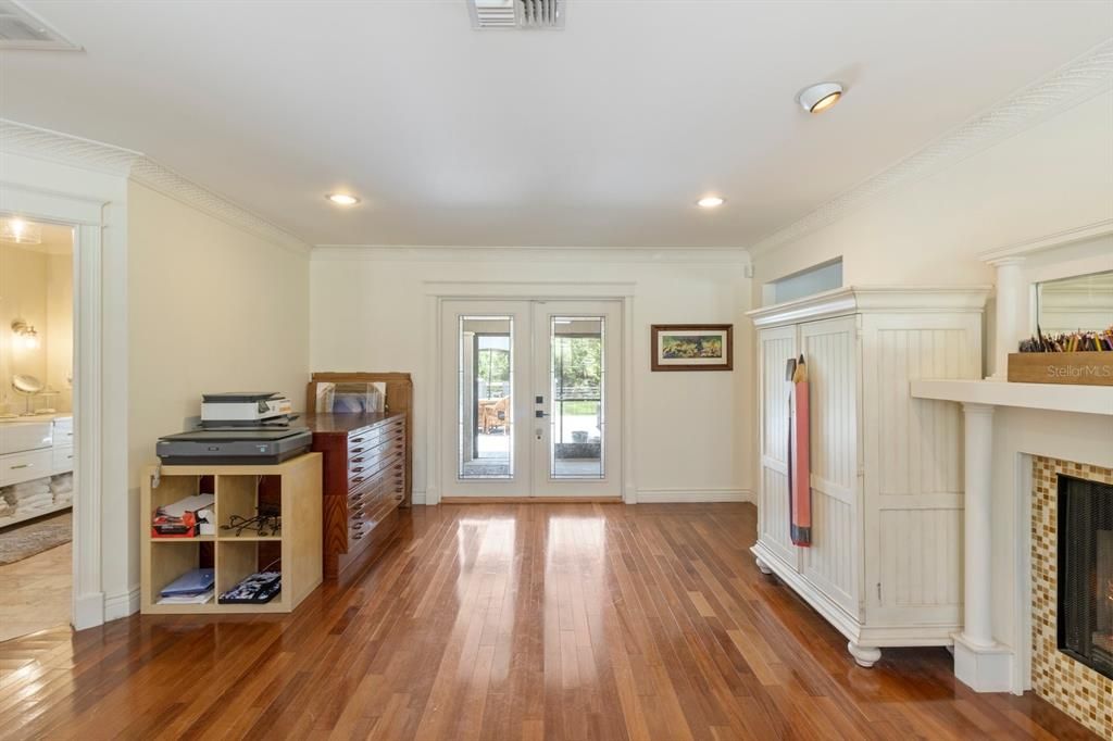 For Sale: $874,999 (4 beds, 3 baths, 4092 Square Feet)