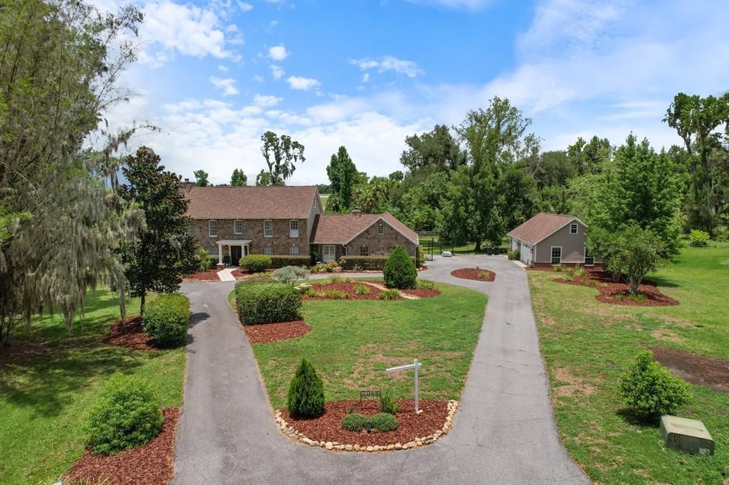 For Sale: $874,999 (4 beds, 3 baths, 4092 Square Feet)