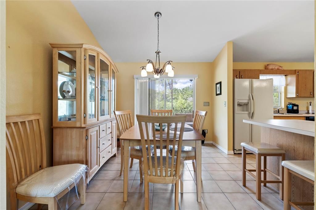Active With Contract: $240,000 (3 beds, 2 baths, 1379 Square Feet)