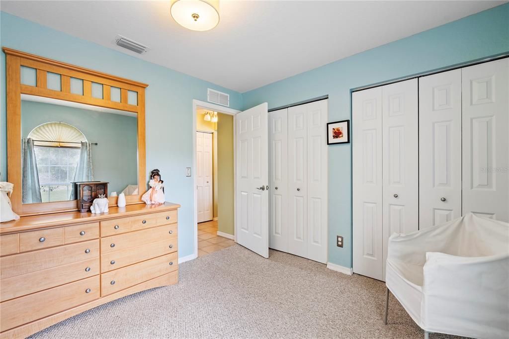 Active With Contract: $240,000 (3 beds, 2 baths, 1379 Square Feet)
