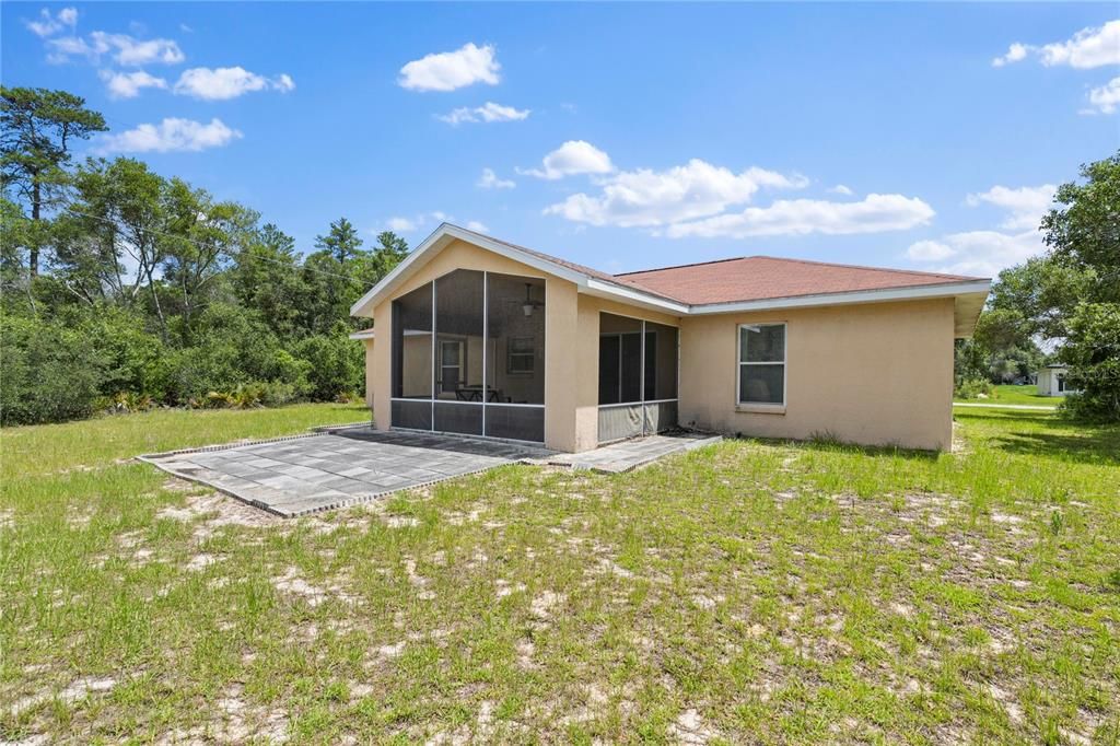 Active With Contract: $240,000 (3 beds, 2 baths, 1379 Square Feet)