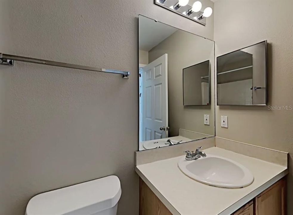 For Rent: $1,800 (4 beds, 2 baths, 1874 Square Feet)