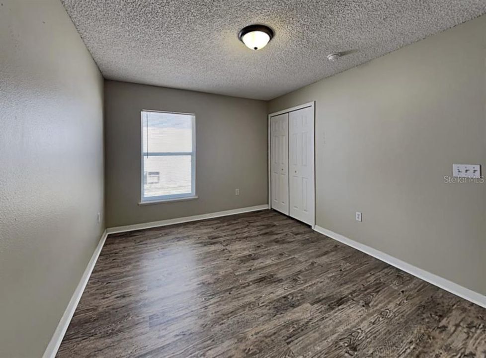 For Rent: $1,800 (4 beds, 2 baths, 1874 Square Feet)