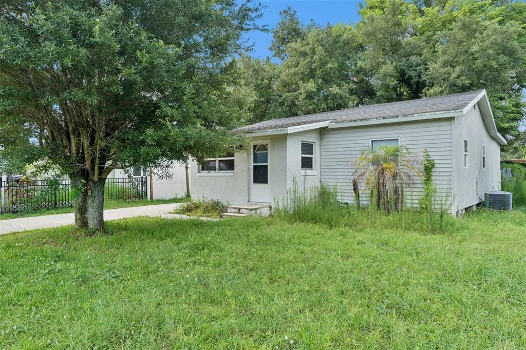 For Rent: $1,545 (2 beds, 1 baths, 954 Square Feet)