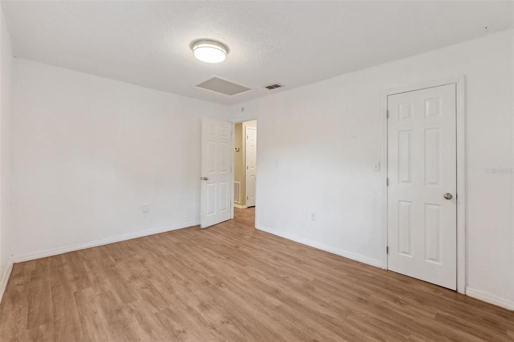 For Rent: $1,545 (2 beds, 1 baths, 954 Square Feet)