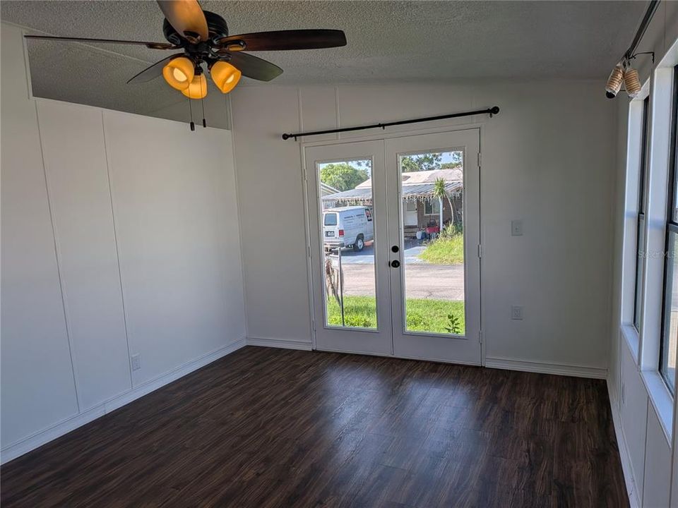 For Rent: $1,400 (2 beds, 2 baths, 864 Square Feet)