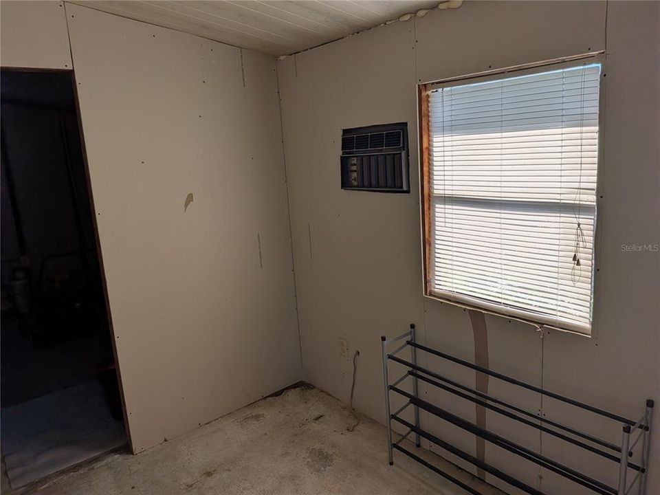 For Rent: $1,400 (2 beds, 2 baths, 864 Square Feet)