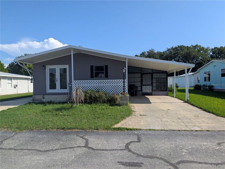 For Rent: $1,400 (2 beds, 2 baths, 864 Square Feet)