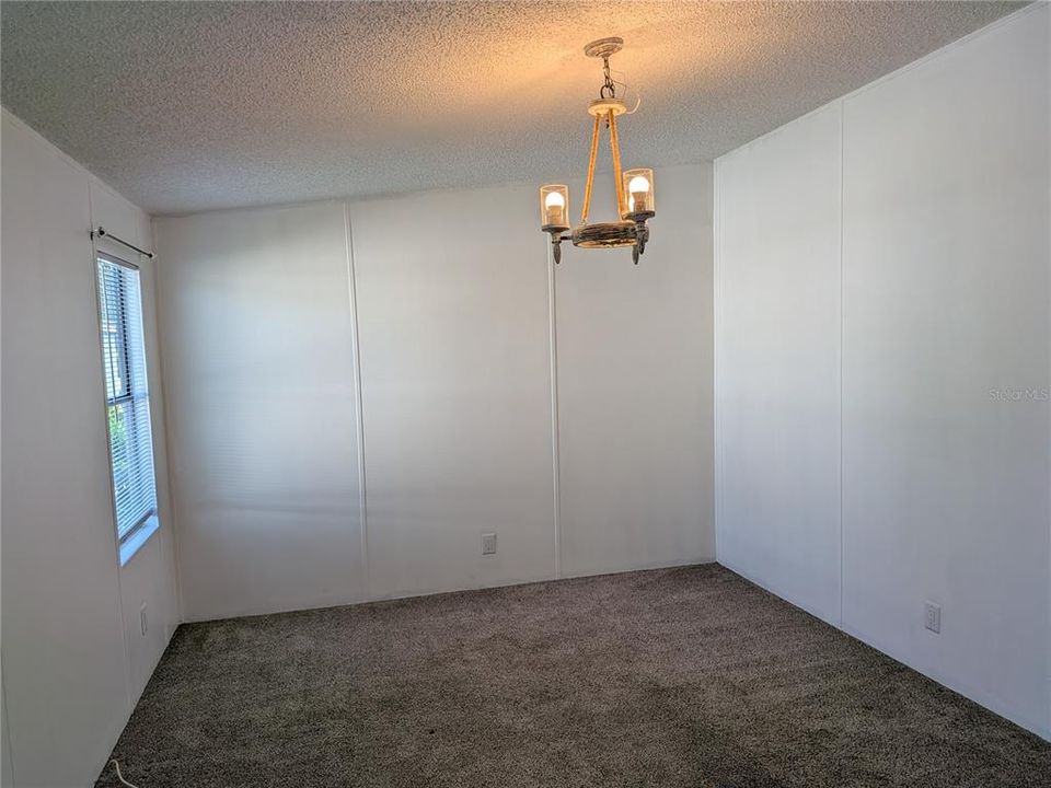 For Rent: $1,400 (2 beds, 2 baths, 864 Square Feet)
