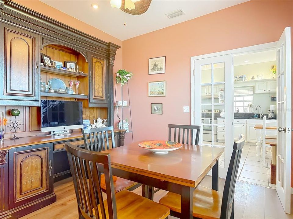 En Venta: $1,575,000 (4 camas, 3 baños, 2979 Pies cuadrados)