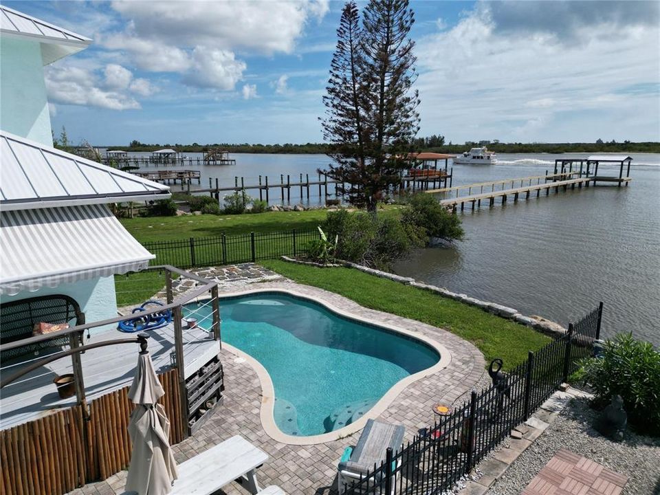 En Venta: $1,575,000 (4 camas, 3 baños, 2979 Pies cuadrados)