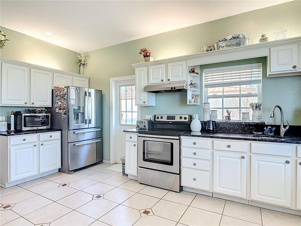 En Venta: $1,575,000 (4 camas, 3 baños, 2979 Pies cuadrados)