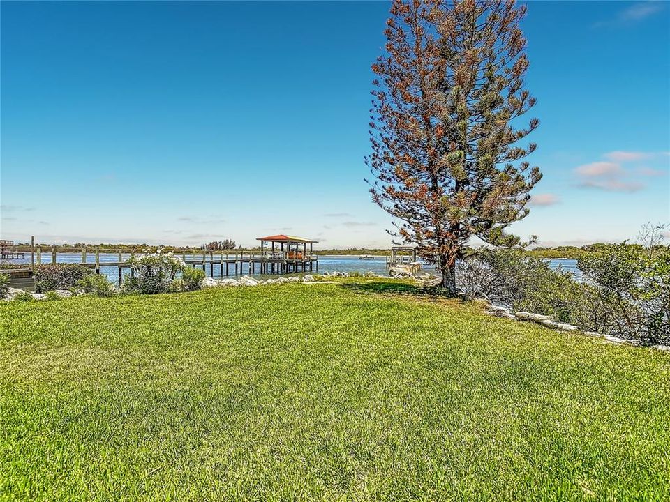 En Venta: $1,575,000 (4 camas, 3 baños, 2979 Pies cuadrados)